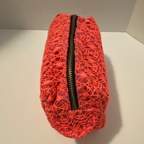 Pink Crochet Glitter Cosmetic Bag. - Picture 6 of 9